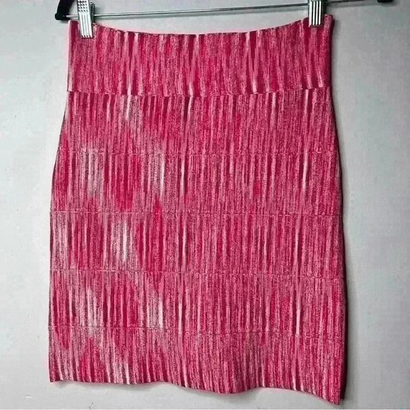 BCBGMAXAZRIA Bandage Power Skirt Medium Begonia Combo Pink White Y2K - Picture 2 of 4